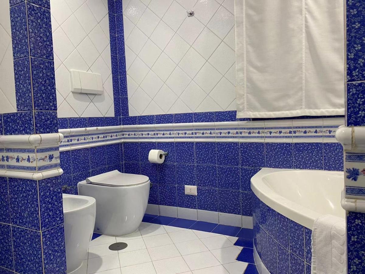 Cavour 44616 Appartement Rome Buitenkant foto