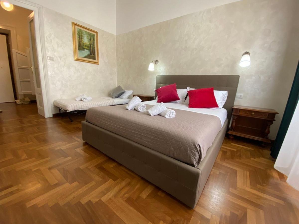 Cavour 44616 Appartement Rome Buitenkant foto