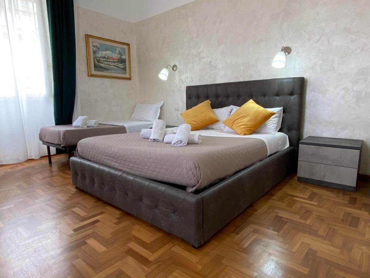 Cavour 44616 Appartement Rome Buitenkant foto