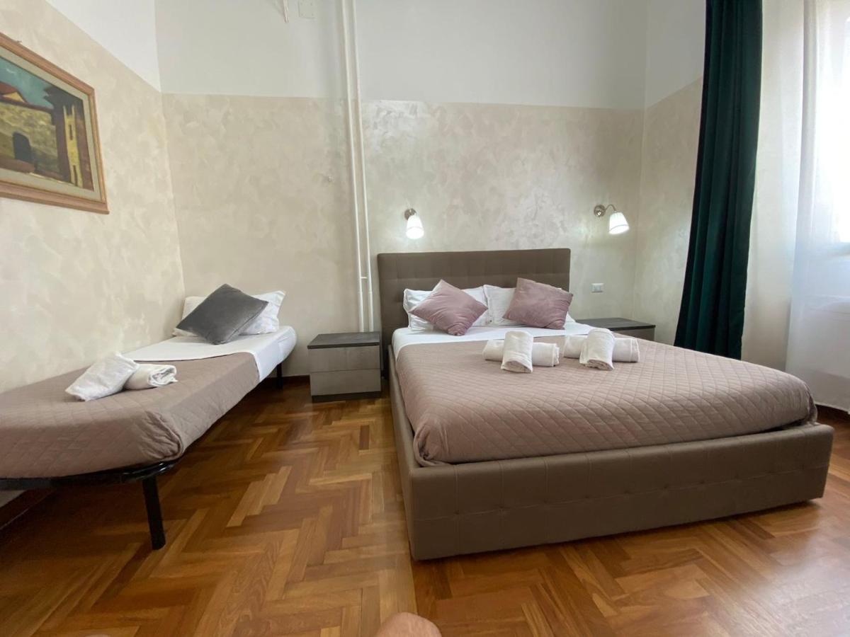 Cavour 44616 Appartement Rome Buitenkant foto